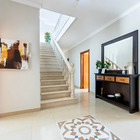 Villa Coolhouses Algarve Luz, 5 Bed & Pool, Casa N