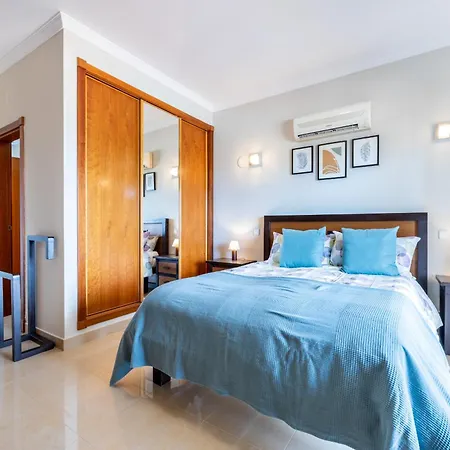 Coolhouses Algarve Luz, 5 Bed & Pool, Casa N Villa