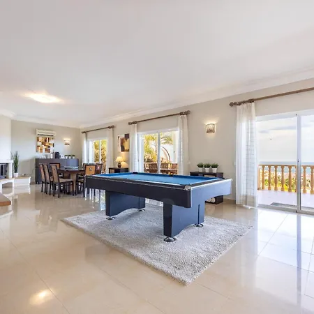 Coolhouses Algarve Luz, 5 Bed & Pool, Casa N Villa Luz