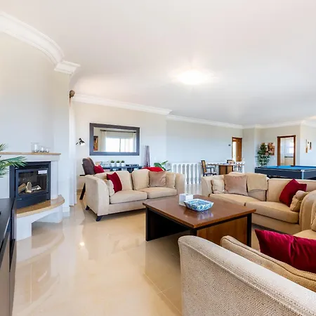 Villa Coolhouses Algarve Luz, 5 Bed & Pool, Casa N