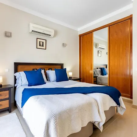 Coolhouses Algarve Luz, 5 Bed & Pool, Casa N * Luz