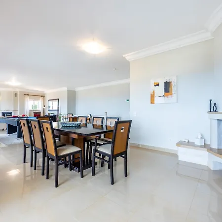 Coolhouses Algarve Luz, 5 Bed & Pool, Casa N * Luz