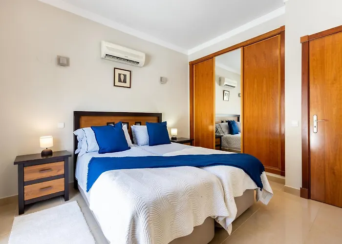 Coolhouses Algarve Luz, 5 Bed & Pool, Casa N * Luz