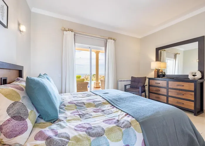 Villa Coolhouses Algarve Luz, 5 Bed & Pool, Casa N *