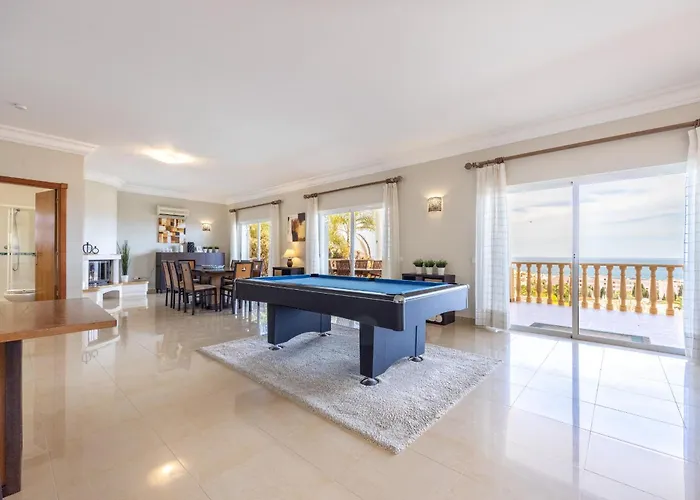 Coolhouses Algarve Luz, 5 Bed & Pool, Casa N Villa Luz