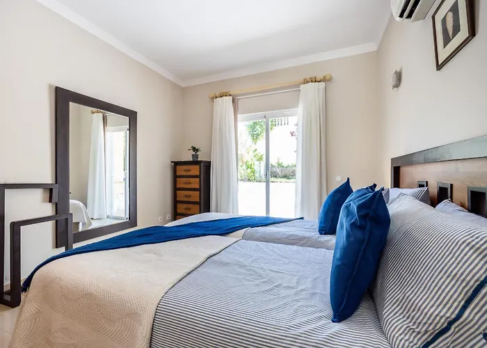 Villa Coolhouses Algarve Luz, 5 Bed & Pool, Casa N Luz