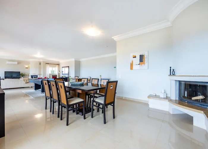 Coolhouses Algarve Luz, 5 Bed & Pool, Casa N * Luz