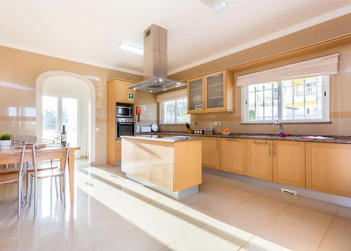 Villa Coolhouses Algarve Luz, 5 Bed & Pool, Casa N