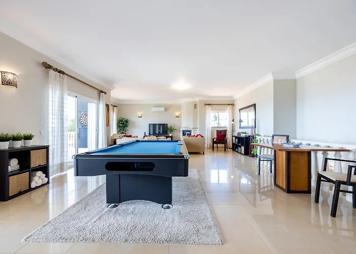 Villa Coolhouses Algarve Luz, 5 Bed & Pool, Casa N Luz