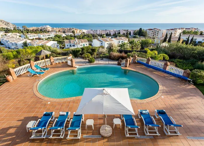 Coolhouses Algarve Luz, 5 Bed & Pool, Casa N Luz