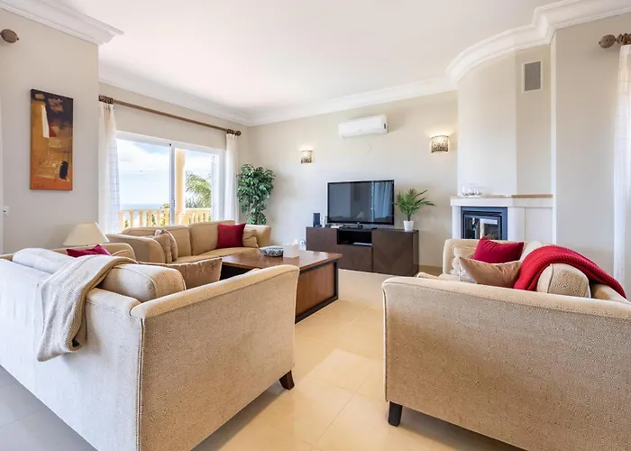 Coolhouses Algarve Luz, 5 Bed & Pool, Casa N Villa *