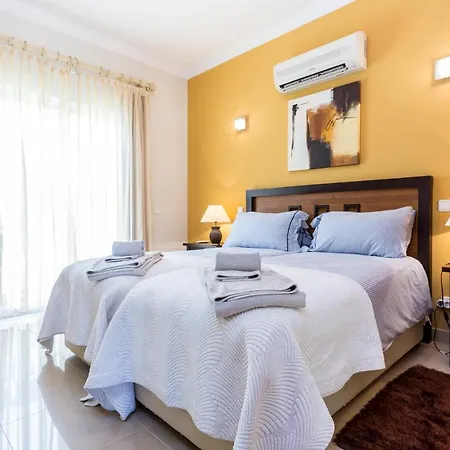 Coolhouses Algarve Luz, 5 Bed & Pool, Casa N Villa *