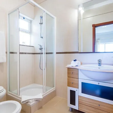 Coolhouses Algarve Luz, 5 Bed & Pool, Casa N Villa Praia Da Luz