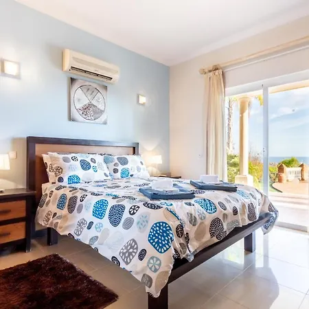 Coolhouses Algarve Luz, 5 Bed & Pool, Casa N Villa *